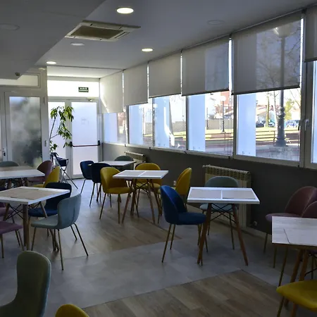 מלון Alda Ciudad De