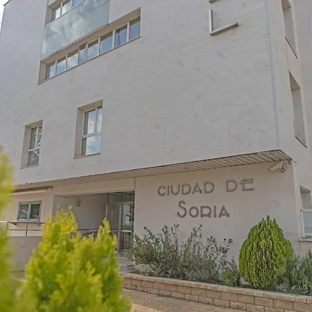 Alda Ciudad De מלון 3*